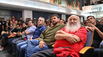 Desde la derecha. Emilio Pérsico,