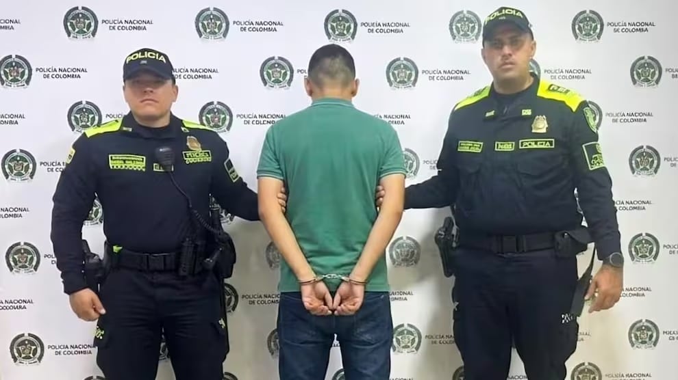 La detención se realizó en operativo coordinado con distintas entidades, luego de que una alerta permitiera identificar al presunto involucrado en el caso durante la distribución de ayudas en el sector de Los Álamos - crédito Policía Nacional