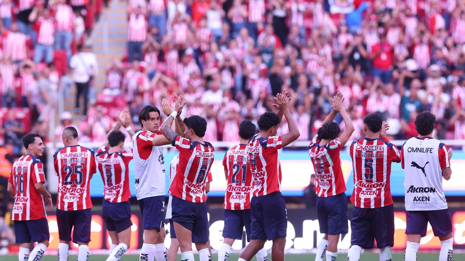 Leyenda de Chivas reveló que de niño le fue al América (X / Chivas)