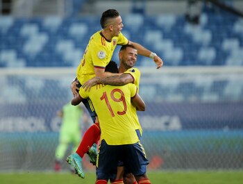 Rafael Santos Borré, Miguel Ángel