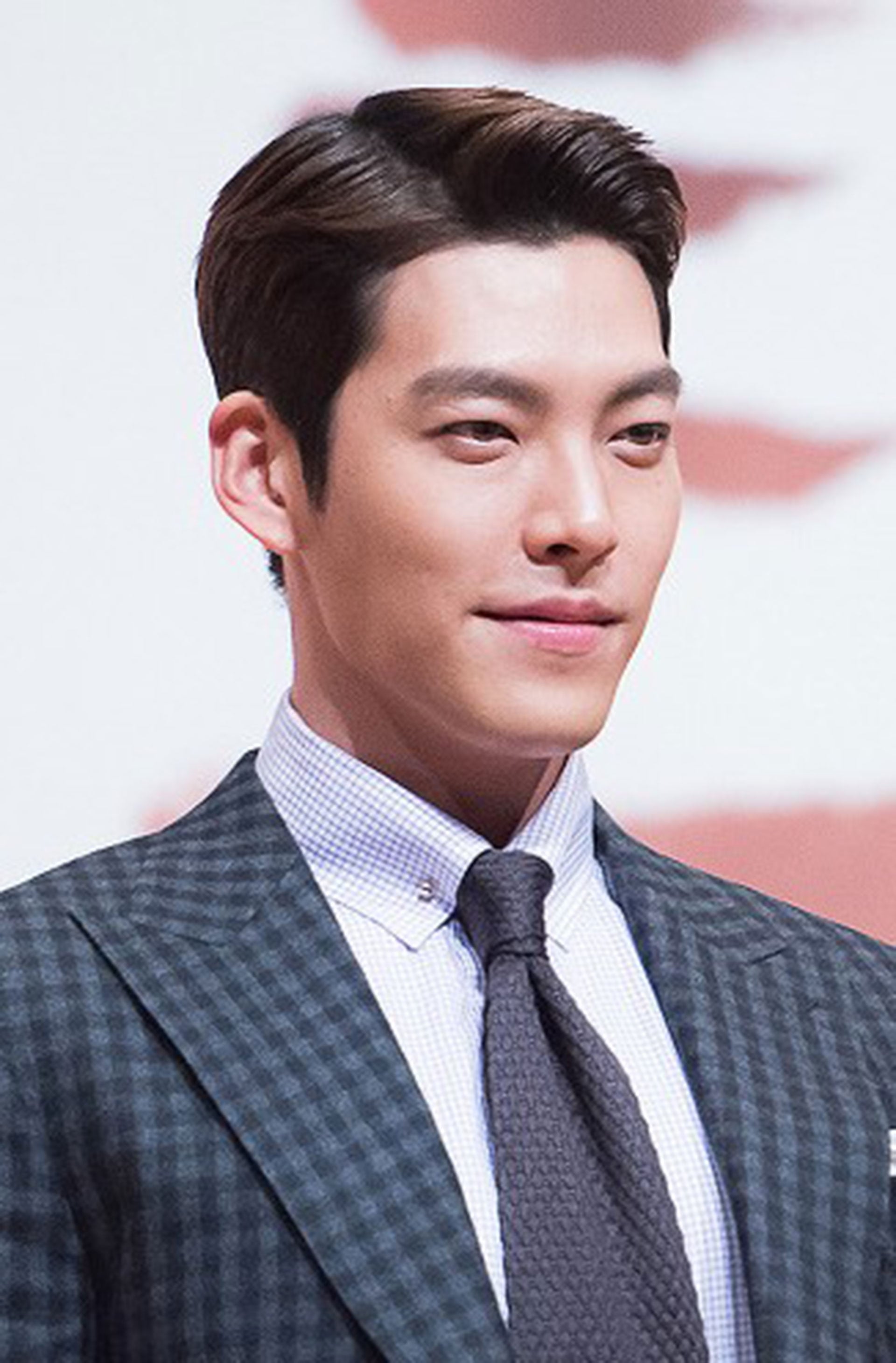 Kim Woo-bin compartió su felicidad con los seguidores a través de un mensaje manuscrito. (IMBD)
