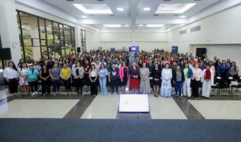El encuentro “Trabajadoras Temporales Retornadas” destacó historias de superación, dignidad y empoderamiento femenino en la migración laboral. (Cortesía: Ministerio de Relaciones Exteriores)