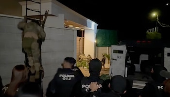 Agentes del OIJ realizaron nueve allanamientos este martes 20 de octubre en Cartago para desarticular a la organización conocida como “Familia Laden”. Crédito: OIJ