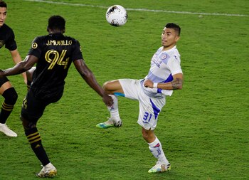 Orbelín Pineda podría renovar con