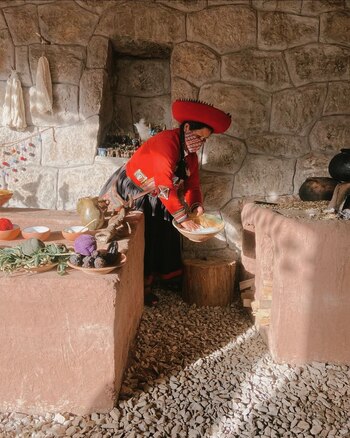 Ana, proveniente del distrito de