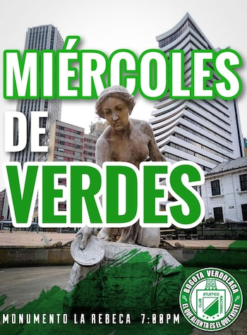 Los hinchas Verdolagas suelen reunirse los miércoles en la noche en la Plazoleta de La Rebeca para el habitual encuentro de la barra brava Los del Sur - crédito Bogota Verdolaga Oficial/Facebook