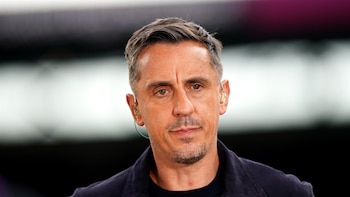 El exfutbolista inglés Gary Neville insta a los Glazer "a vender" e "irse ya" del Manchester United