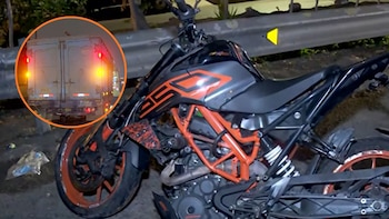 Motociclista de 23 años muere tras impactar contra camión detenido en la vía de Evitamiento