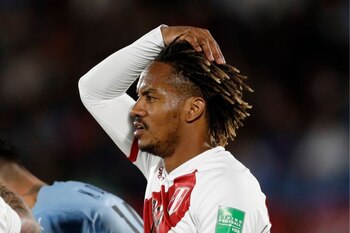 El delantero pidió su cambio