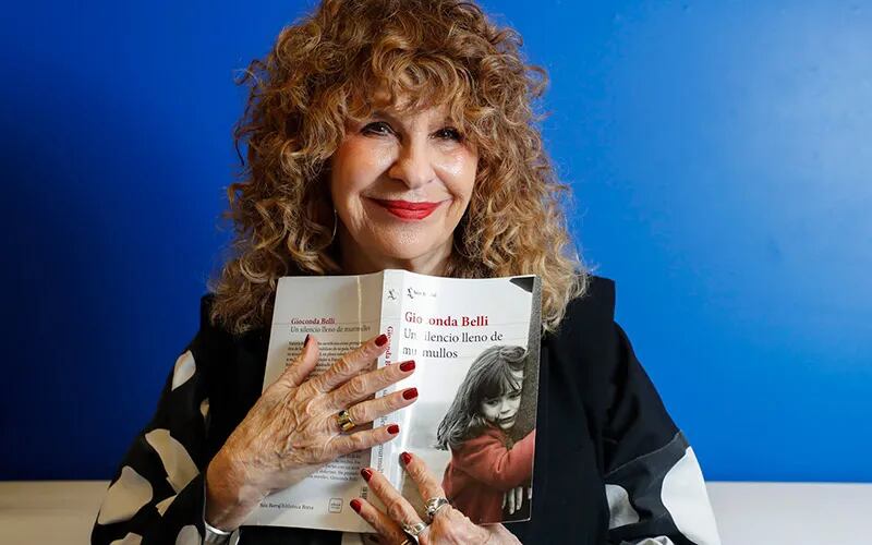 La aduana nicaragüense negó la entrada al país de la novela Un silencio lleno de murmullos, de Gioconda Belli. (Foto EFE)