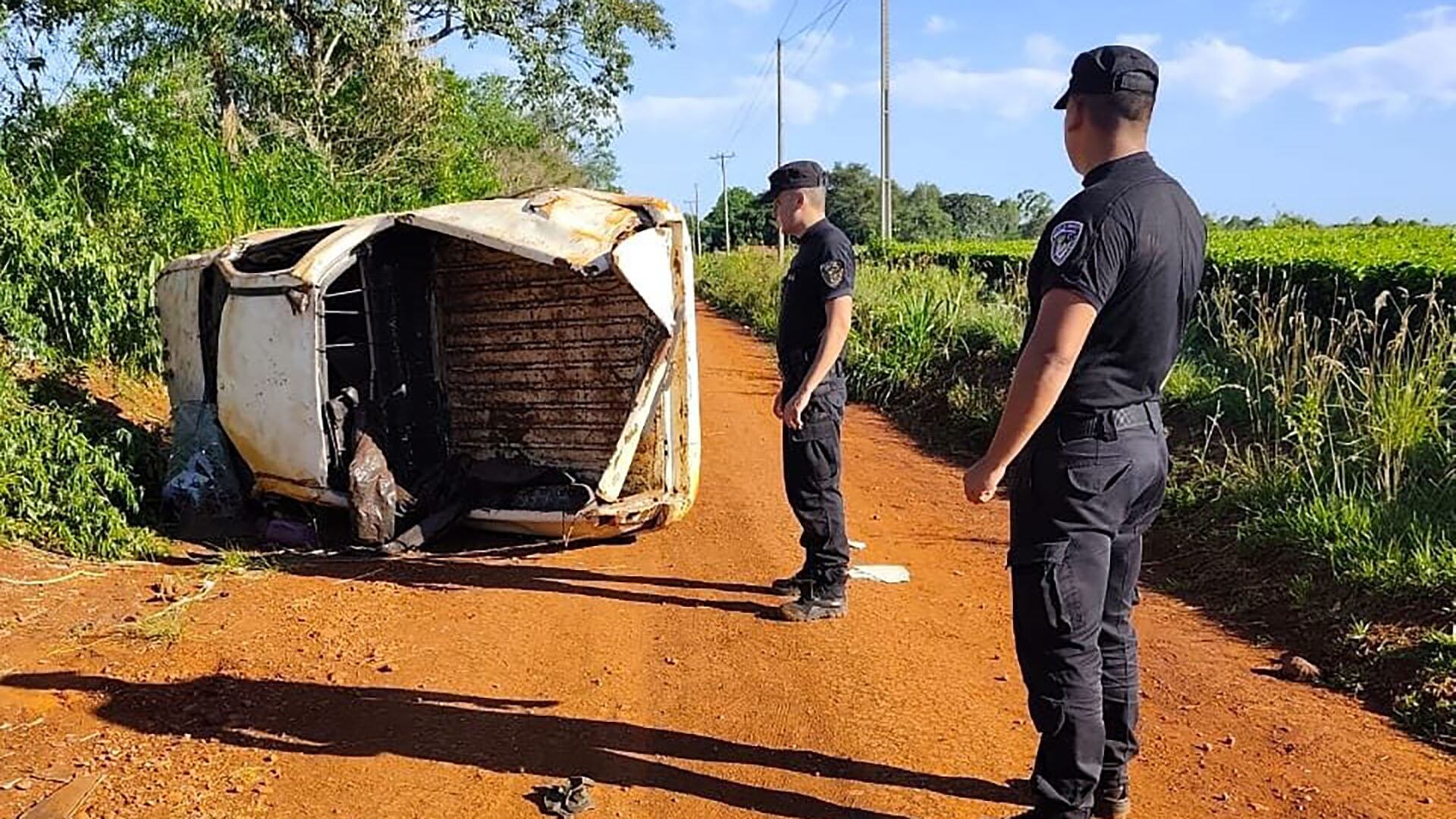Un hombre alcoholizado volcó su vehículo, murió uno de sus hijos y el otro permaece internado en estado crítico. Foto: gentileza El Territorio