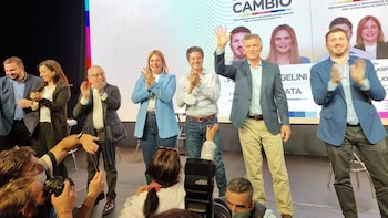 Mauricio Macri, junto a Angelini,