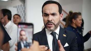 El candidato De la Espriella acusa a Petro de urdir una campaña para desacreditarle: "Quiere hacerme matar"