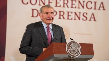 Adán Augusto López presentó su