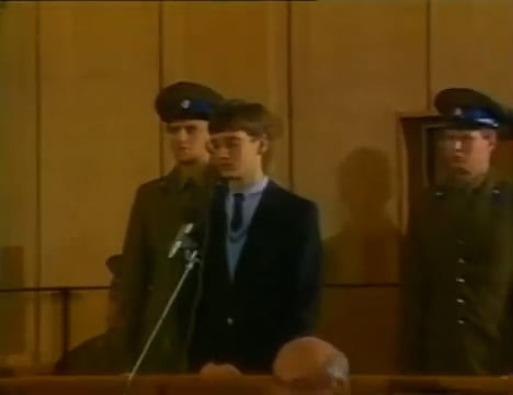 Mathias Rust durante el juicio en un tribunal soviético que lo halló culpable y lo condenó