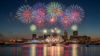 Se cancela fuegos artificiales en Long Beach