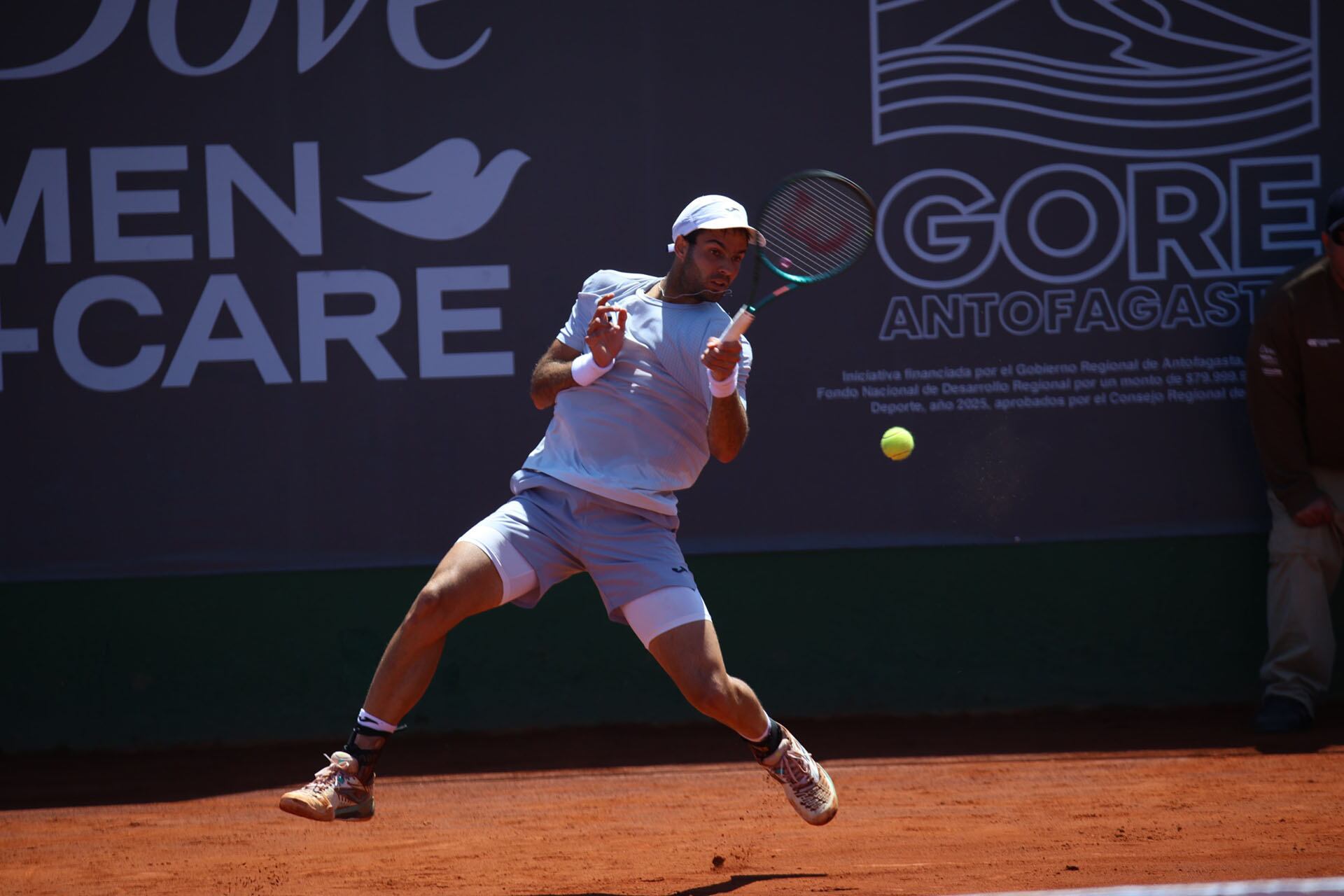 El porteño Facundo Díaz Acosta consiguió su primer título ATP Tour en el Argentina Open 2024 (Crédito: @legionsudam/@miguelzamorac)