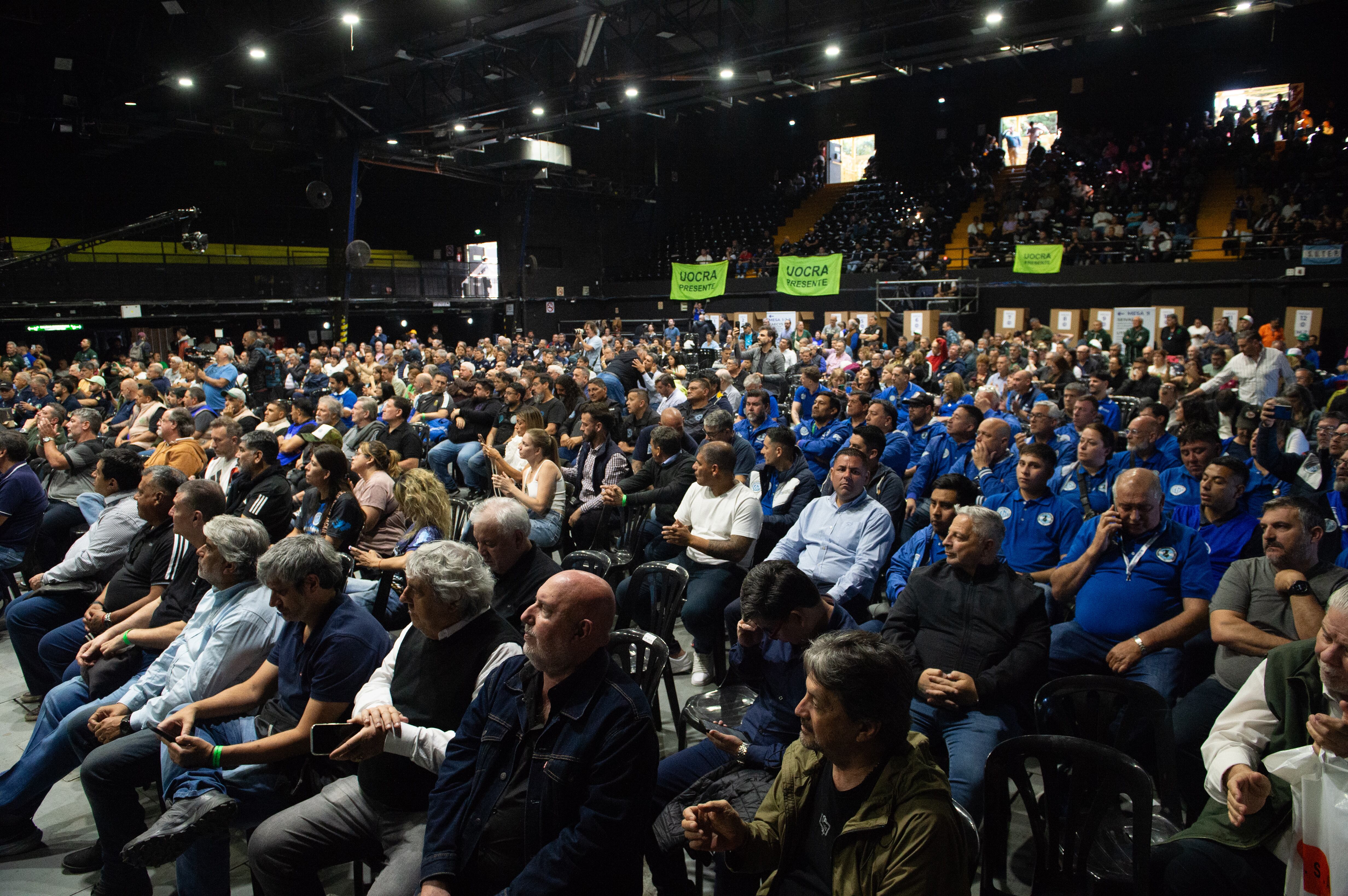 El congreso de la CGT, celebrado ayer en obras sanitarias (Jaime Olivos)