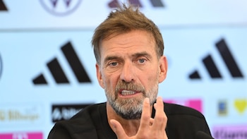 Klopp: "Si pensáis que soy un desastre, decídmelo y me iré sin pedir ni un euro"