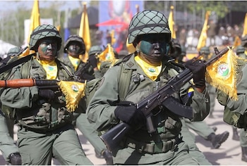 Militares venezolanos durante un desfile