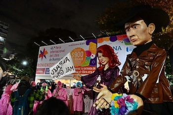 Los muñecos gigantes de Manuel