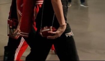 La cantante eligió un look