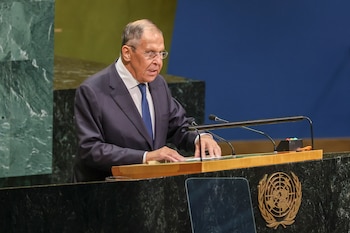 El ministro ruso Serguéi Lavrov sostuvo ante la Asamblea General de la ONU que Moscú alcanzará todos los objetivos de su operación militar. (EFE/Sarah Yenesel)
