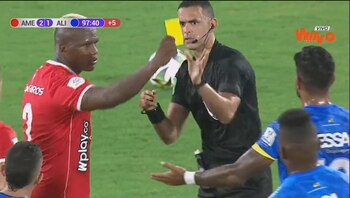 El defensor del América le