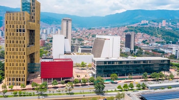 Esta es la ciudad colombiana que está entre las 10 más bellas del mundo, según Time Out: “Naturaleza exuberante y verde prácticamente por dondequiera que se mire”
