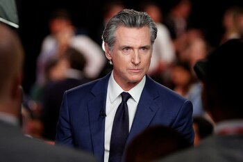 Gavin Newsom aprueba ley que