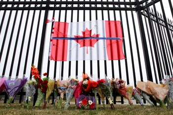 Los canadienses rindieron tributo a