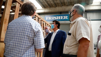 Fernando-Espinoza-recorrio-fabrica-embajador-de-cuba-la-matanza