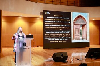 Mary Scholl señaló en Tesol