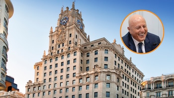 Quién es el murciano más rico de España: saltó del puesto 12 al 6 de la lista Forbes y compró el emblemático edificio Telefónica de Gran Vía por más de 200 millones de euros