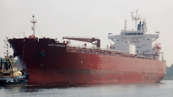 El primer petrolero con diésel ruso ya navega rumbo a Nueva York tras el pacto entre Trump y Putin