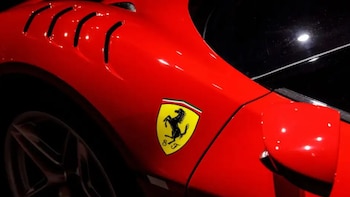 A pesar del escándalo, la SIC no tiene denuncias por estafa o irregularidades en la venta de carros Ferrari
