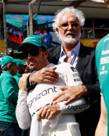 Briatore junto a Alonso (REUTERS/Maxim