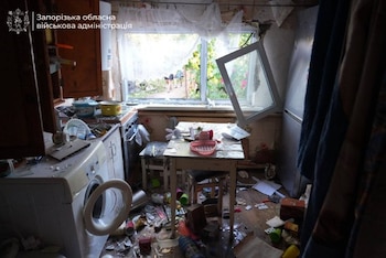 Los destrozos en una vivienda de la región atacada por Rusia (Créditos: Telegram)