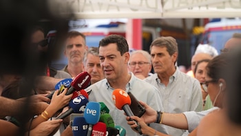 Juanma Moreno explica por qué no se mandó un ES Alert en Almería: “Era generar confusión”