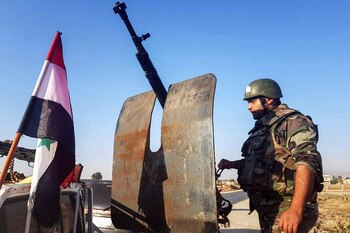 Un soldado de Siria en la localidad de Tel Tamer (SANA/dpa)