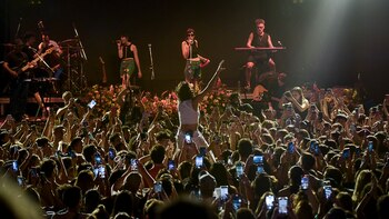 Axel Fiks, An Espil y