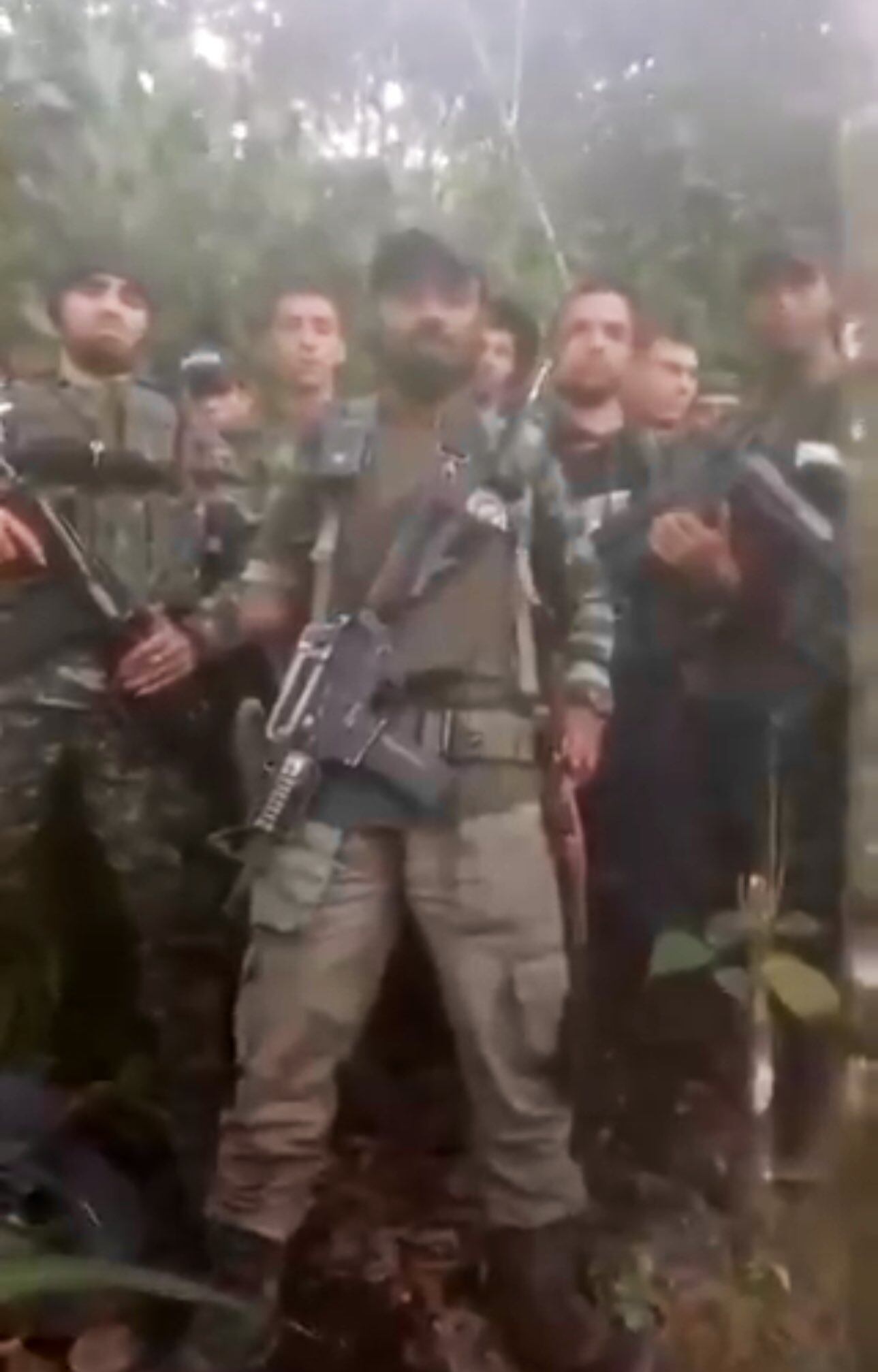 Alias Mocho Olmedo se rindió en el Catatumbo después de sobrevivir a un atentado atribuido al ELN - crédito @jhonjacome/X