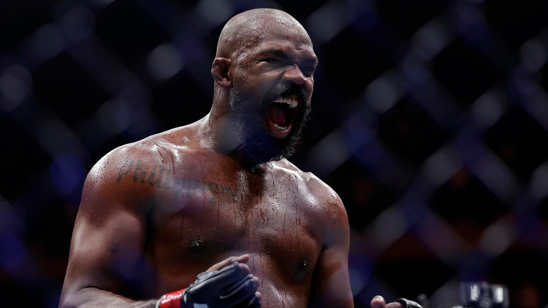 La grave artritis en la cadera izquierda pone en riesgo el retorno de Jon Jones al octágono de la UFC
(AP Photo/Adam Hunger)