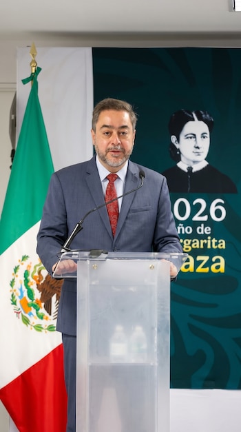 Vidal Llerenas plantea fortalecer la protección de la propiedad industrial en México con una visión de innovación y crecimiento económico.