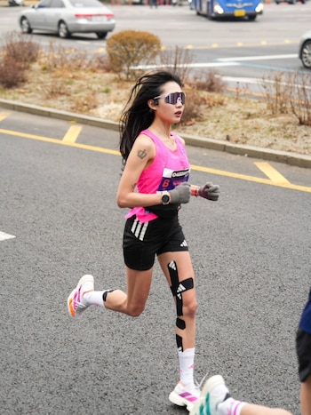 MUERTE INFLUENCER RUNNER