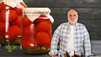 Los trucos de José Andrés para hacer tomate natural en conserva