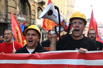 Ilva workers and unions protest the decision to shut down the plant, Genoa, October 12, 2026.