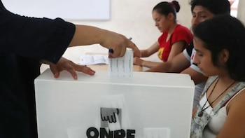 La ONPE recomienda guardar o imprimir la constancia de designación para facilitar el proceso el día de las elecciones - Créditos: Andina.