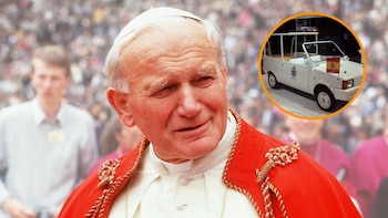 Juan Pablo II, el papa que ha visitado más veces España y el primero en subirse al papamóvil: recorrió 12 comunidades autónomas y 26 ciudades