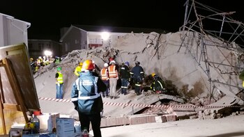 Suben a siete los muertos